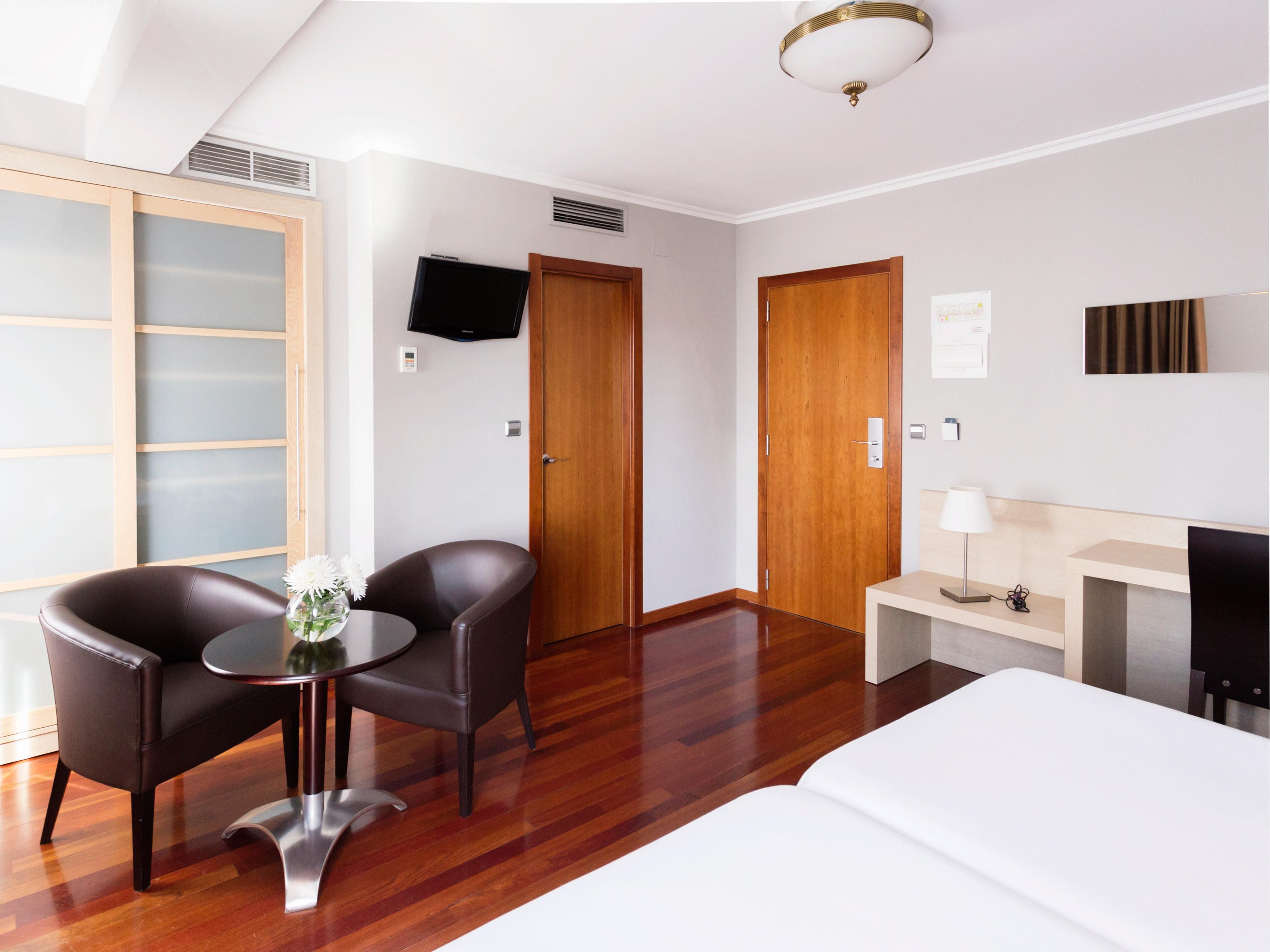 Hotel Valencia แฟร์โรล ภายนอก รูปภาพ