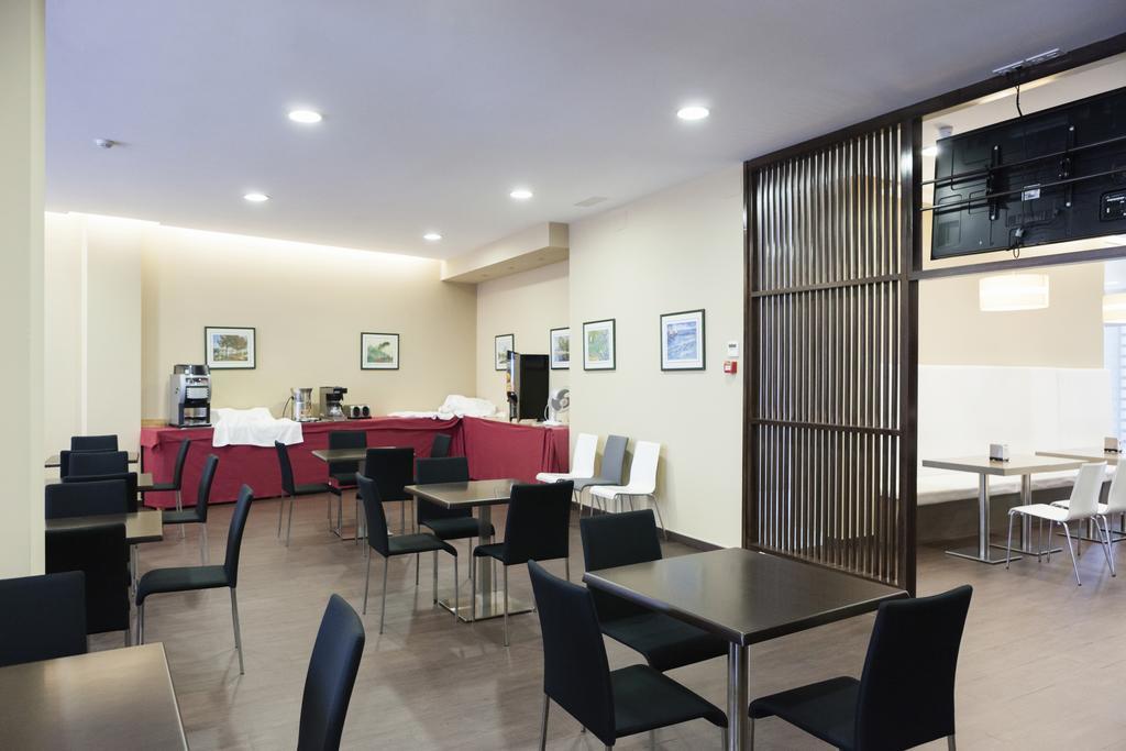 Hotel Valencia แฟร์โรล ภายนอก รูปภาพ