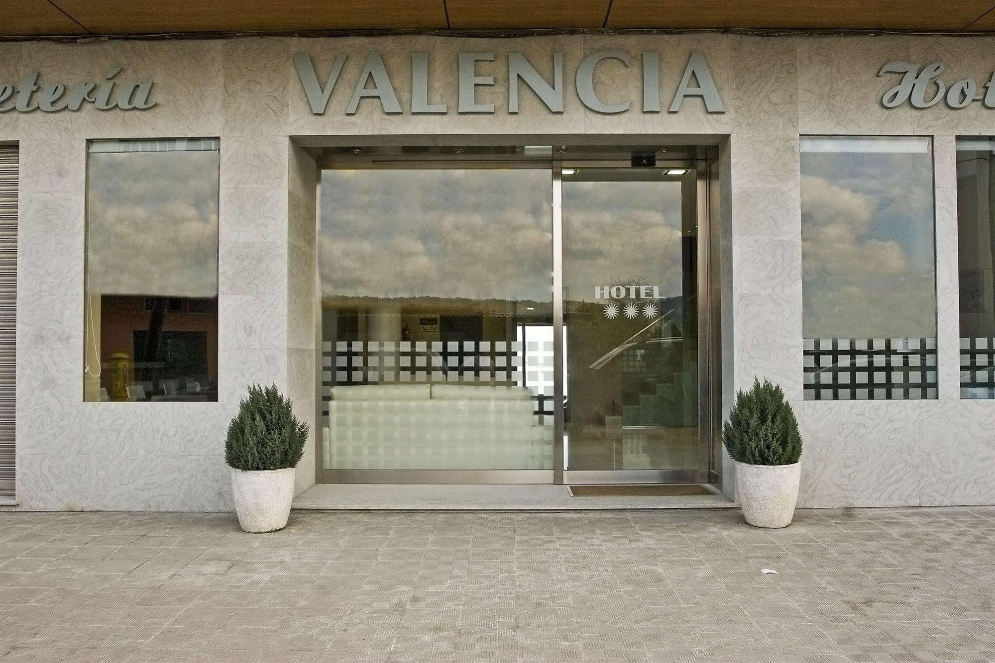 Hotel Valencia แฟร์โรล ภายนอก รูปภาพ