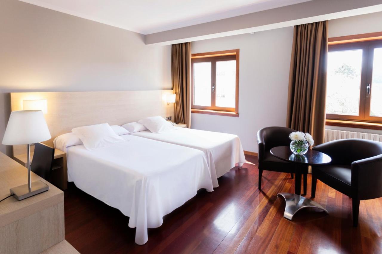 Hotel Valencia แฟร์โรล ภายนอก รูปภาพ